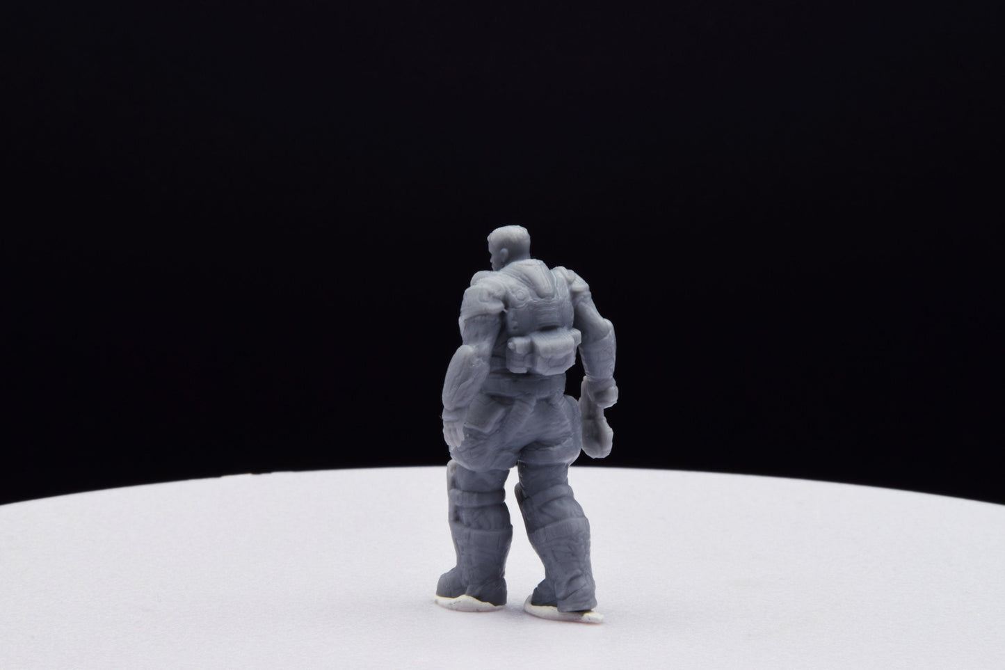 Gears Of War Dominic Santiago Winter Ot Miniature - TheSTLSmith - 3D Printed with high quality resin for Skirmish/D&D games