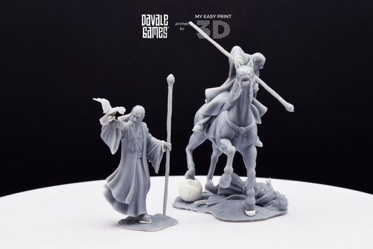 Blood-Handed Mage - Foot and Mounted - Davale Games - 3D Printed with high quality resin for LOTR/D&D games