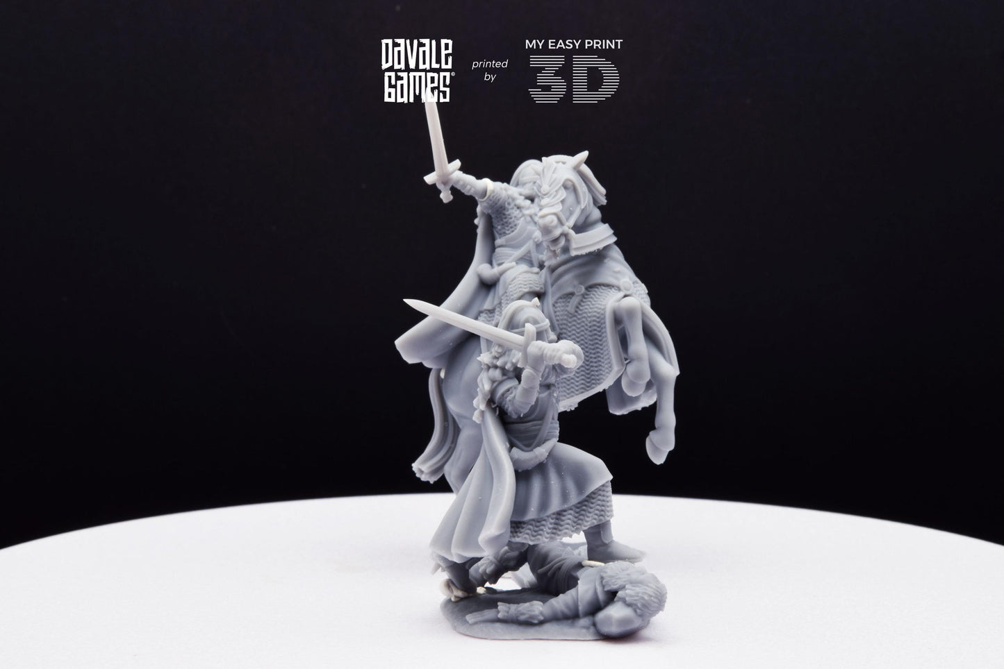 West Humans Hammer Lord - Foot and Mounted - Davale Games - 3D Printed with high quality resin for LOTR/D&D games
