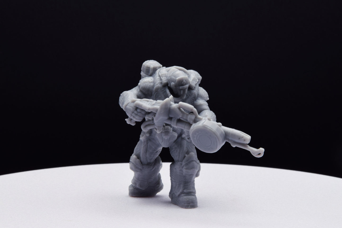 Gears Of War Boomer Flamer Ot Miniature - TheSTLSmith - 3D Printed with high quality resin for Skirmish/D&D games