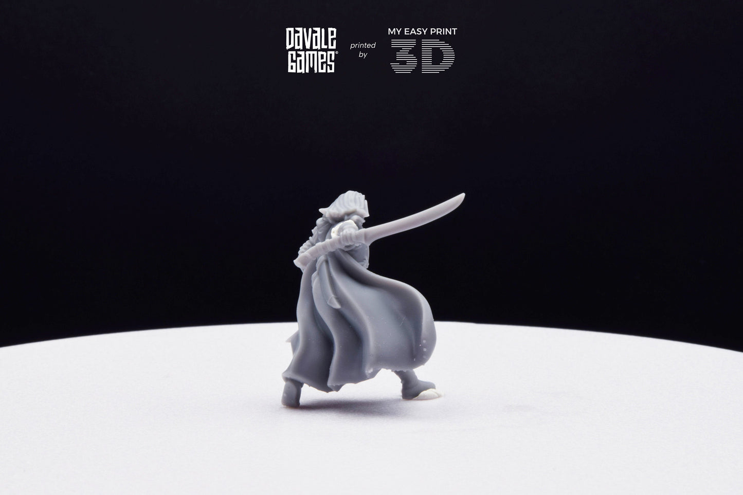 Lord Wandering Elf - Davale Games - 3D Printed with high quality resin for LOTR/D&D games
