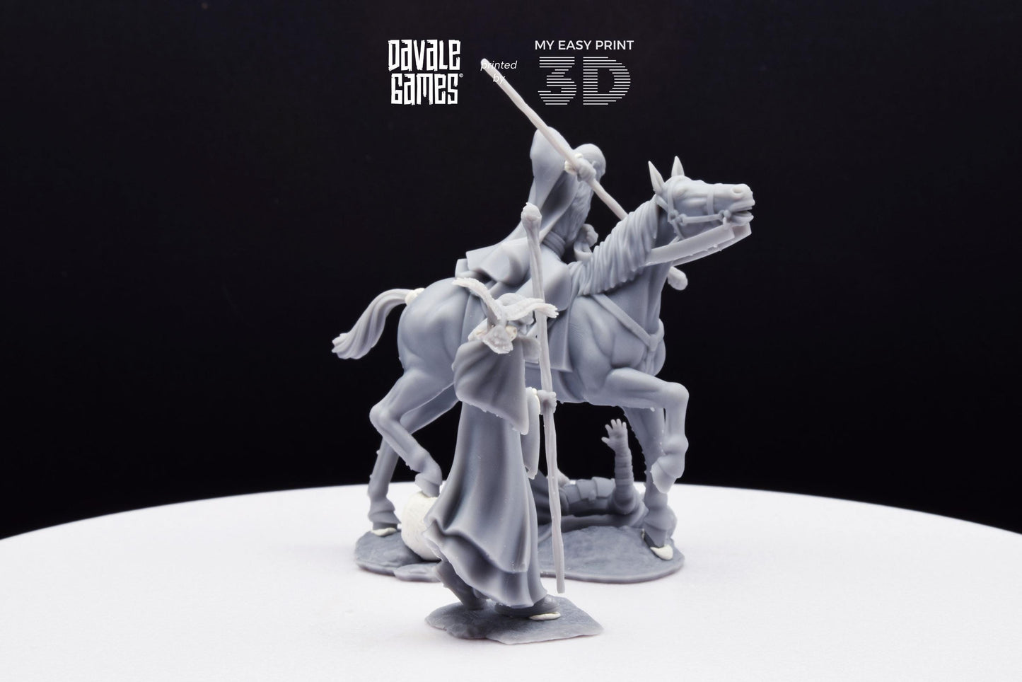 Blood-Handed Mage - Foot and Mounted - Davale Games - 3D Printed with high quality resin for LOTR/D&D games