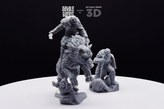 Korvog, Orc Lord Commander - Foot and Mounted - Davale Games - 3D Printed with high quality resin for LOTR/D&D games
