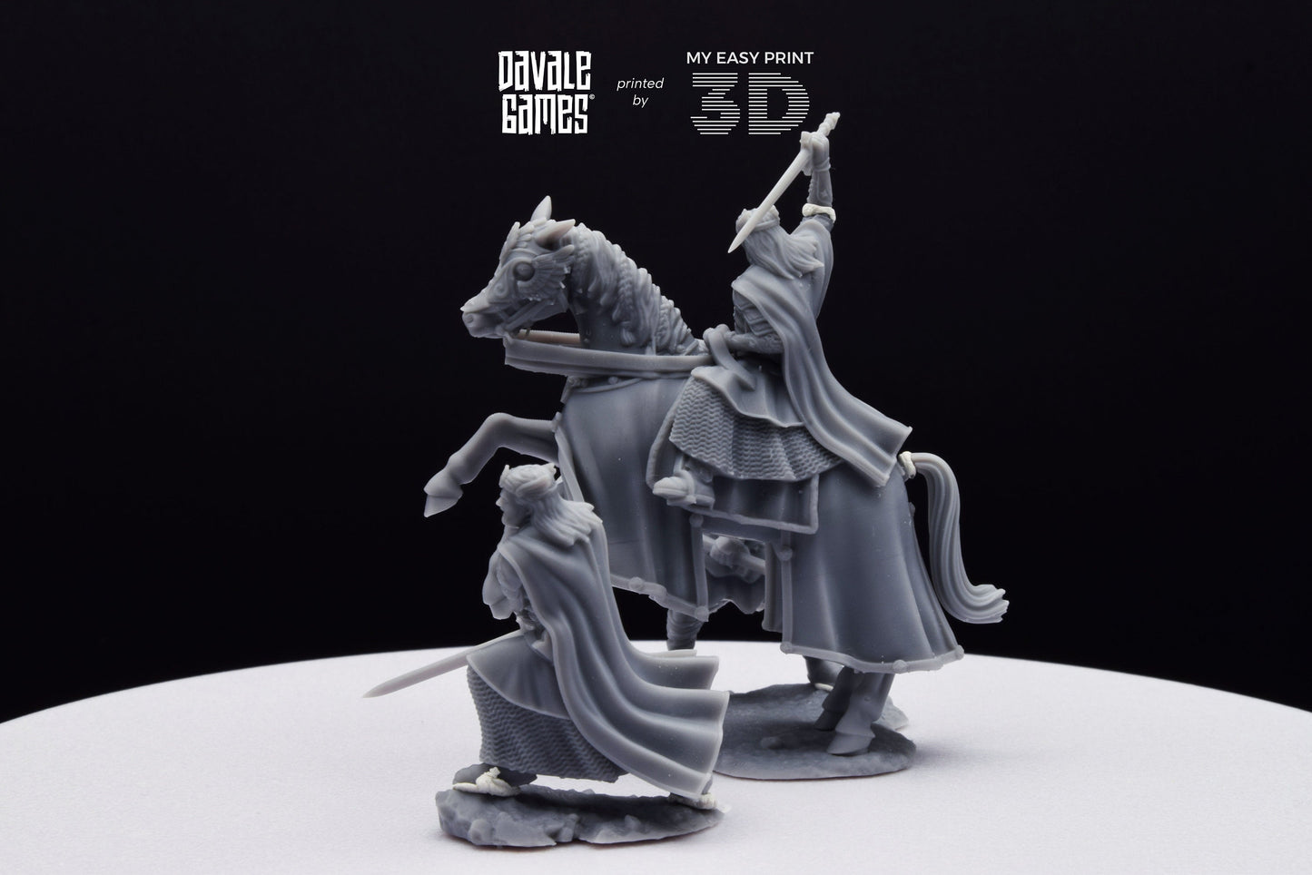 High King of Grey Castle - Foot and Mounted - Davale Games - 3D Printed with high quality resin for LOTR/D&D games