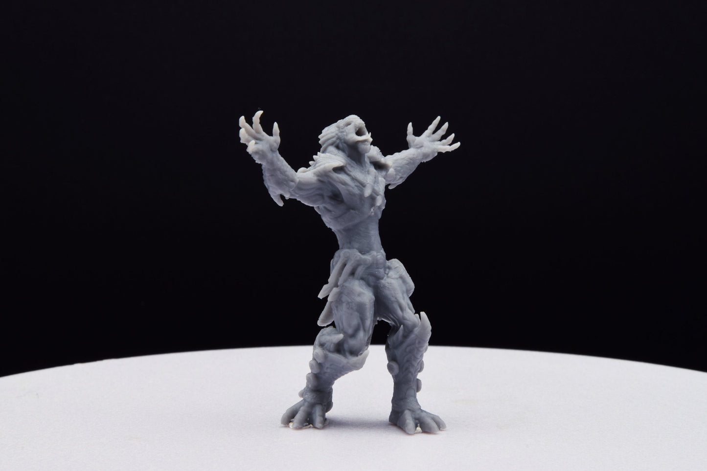 Gears Of War Kantus Shaman Ot Miniature - TheSTLSmith - 3D Printed with high quality resin for Skirmish/D&D games