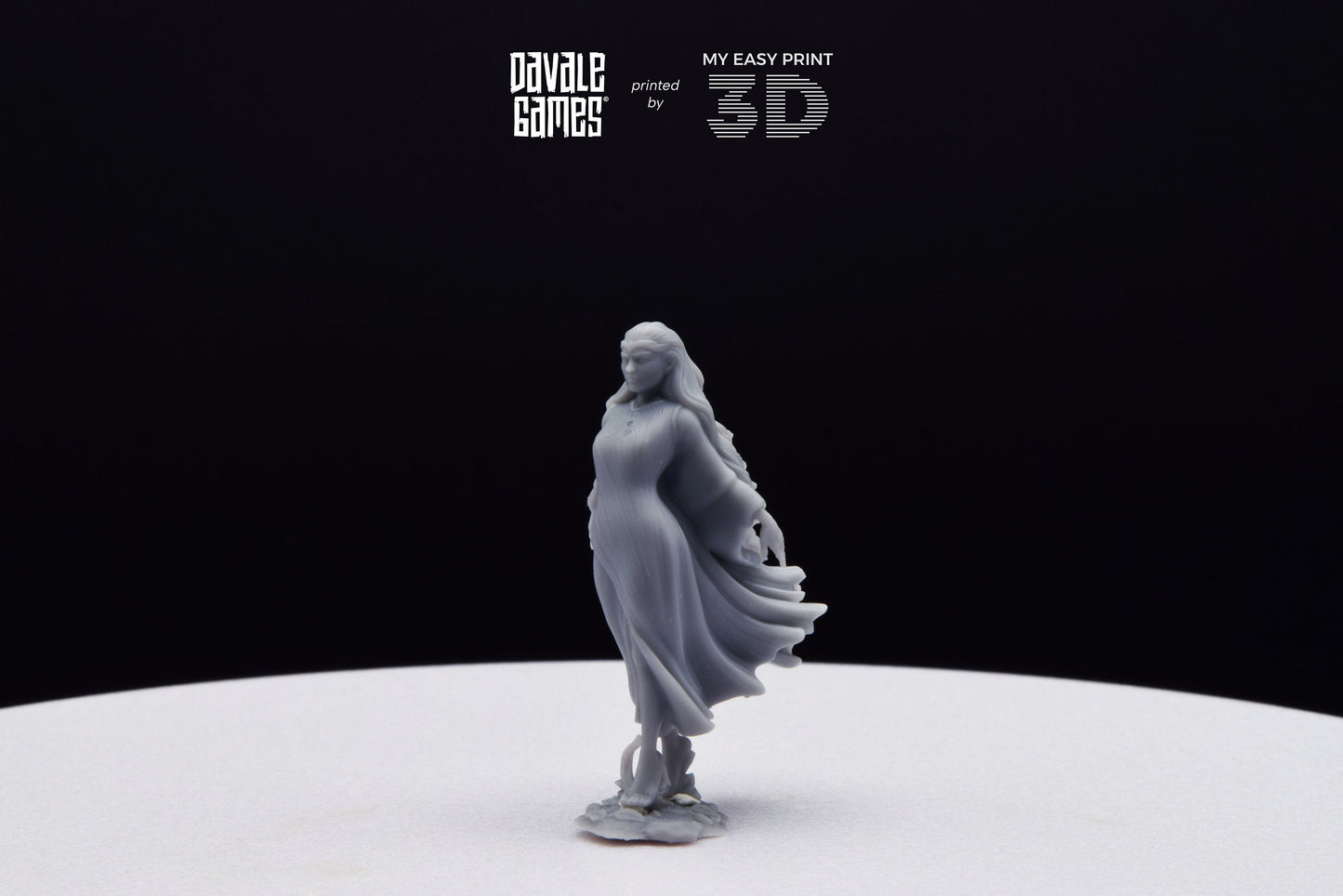 Forest Elven Queen - Davale Games - 3D Printed with high quality resin for LOTR/D&D games