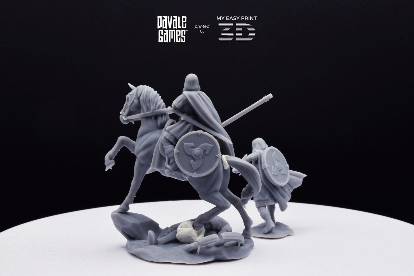 West Humans Lady of the Horses - Foot and Mounted - Davale Games - 3D Printed with high quality resin for LOTR/D&D games