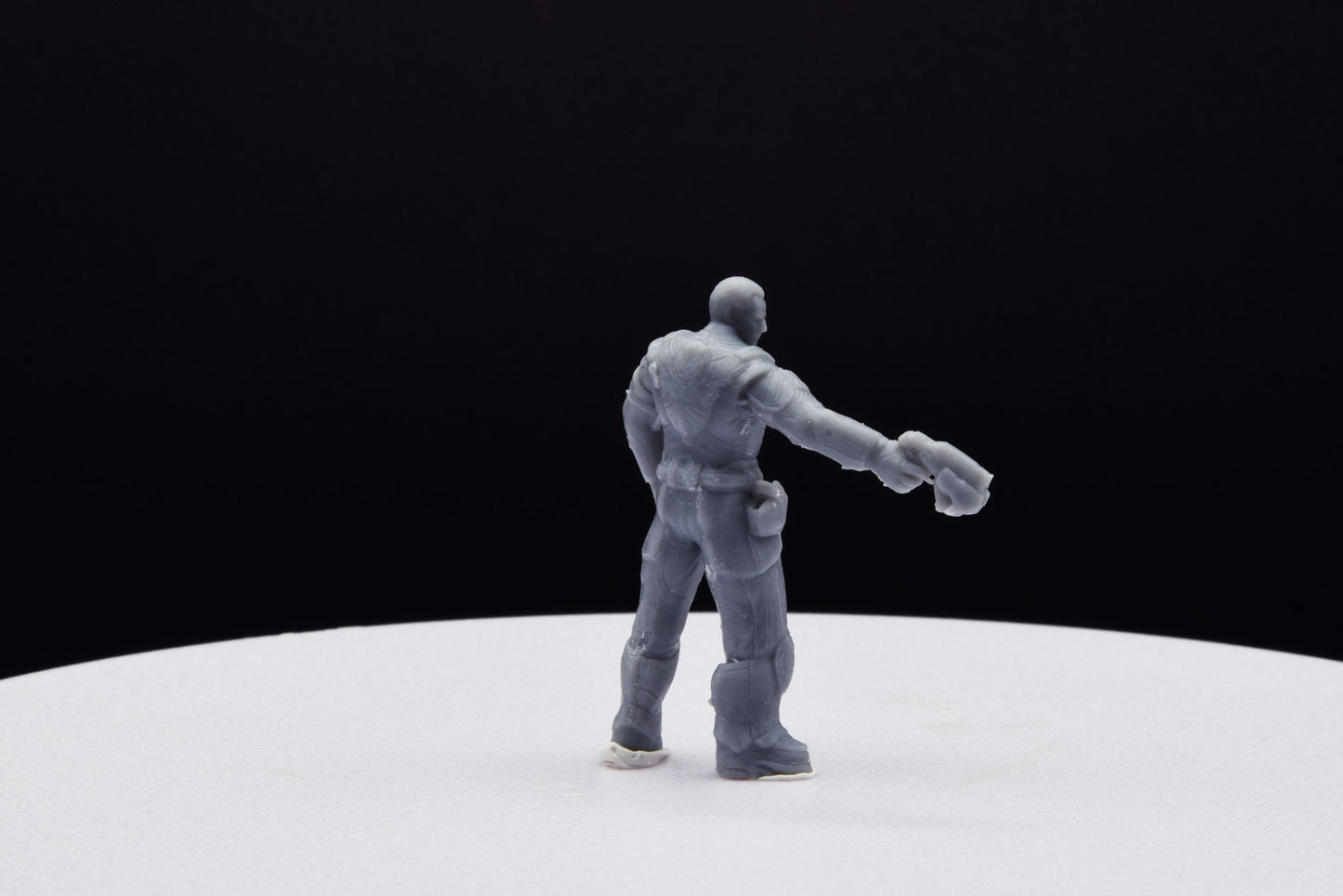 Gears Of War Ezra Loomis Ot Miniature - TheSTLSmith - 3D Printed with high quality resin for Skirmish/D&D games
