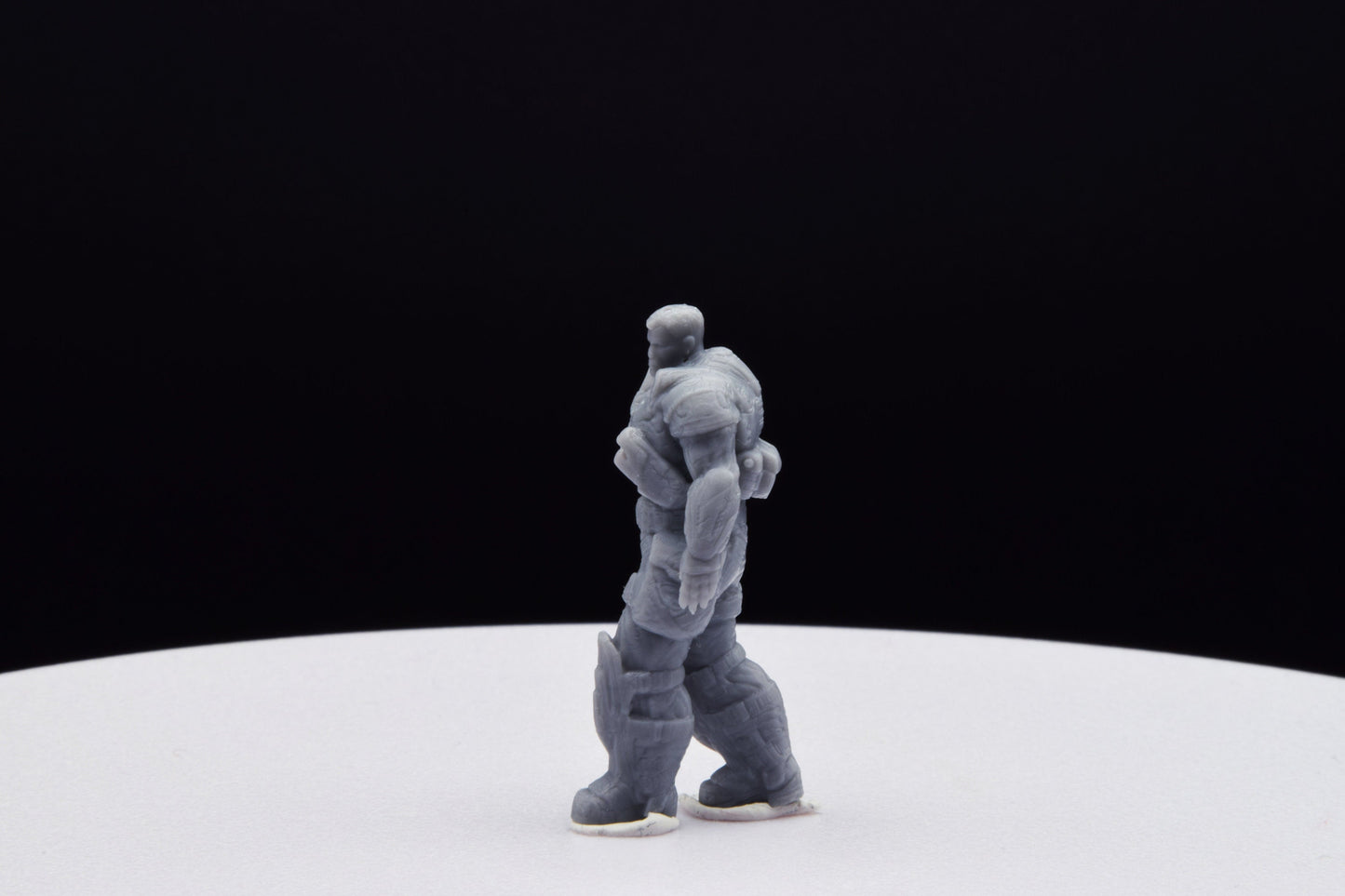 Gears Of War Dominic Santiago Winter Ot Miniature - TheSTLSmith - 3D Printed with high quality resin for Skirmish/D&D games