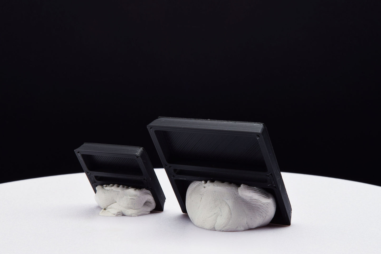 Slotted Square Bases for Miniatures (Parallel) - 20mm 25mm 30mm - 3D Printed with high quality PLA+ for Tabletop Games/Wargames/D&D games
