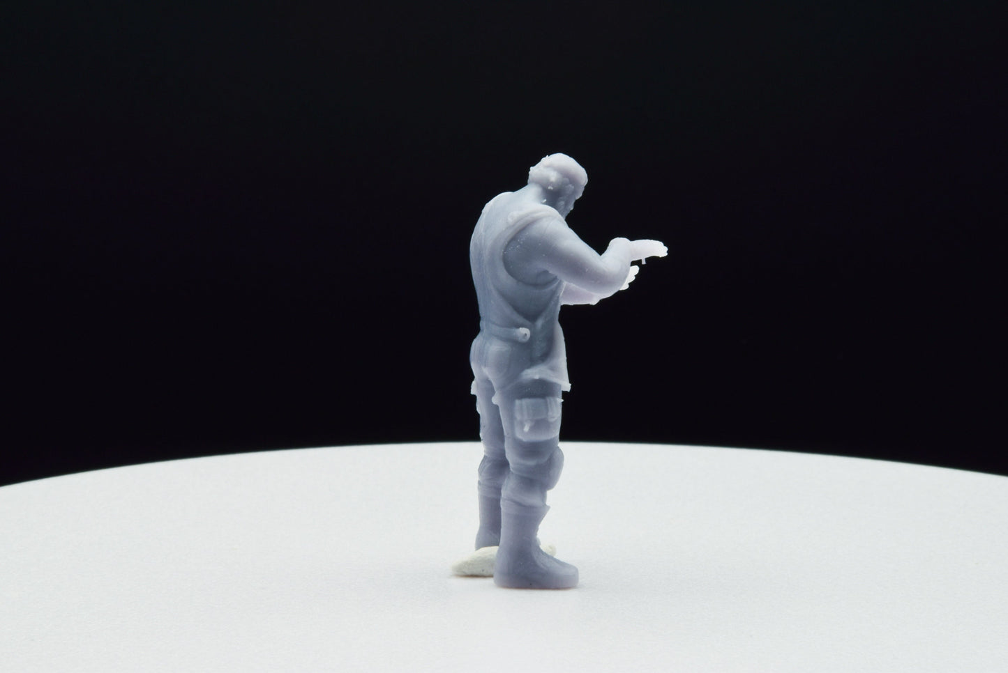 Gears Of War Dominic Santiago Gardener Ot Miniature - TheSTLSmith - 3D Printed with high quality resin for Skirmish/D&D games
