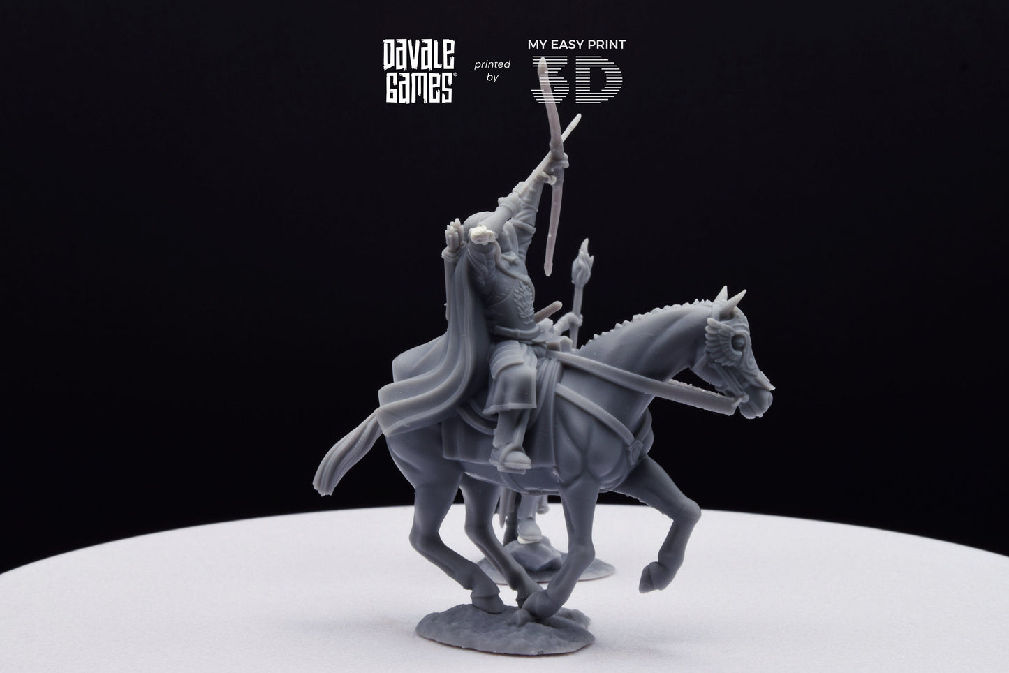 Berf Grey Castle Court Captain - Foot and Mounted - Davale Games - 3D Printed with high quality resin for LOTR/D&D games
