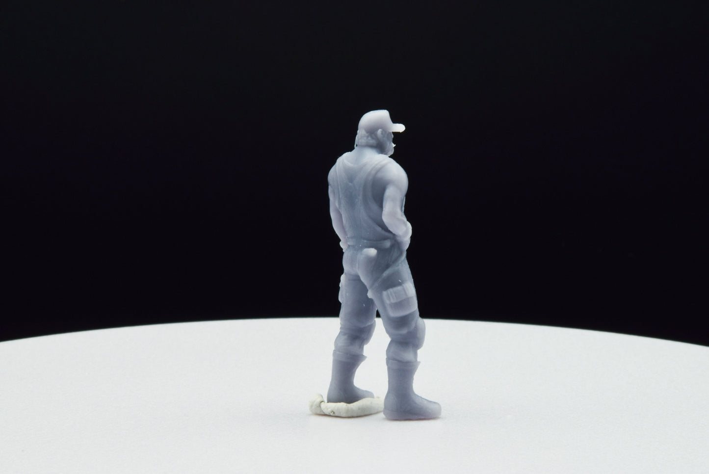 Gears Of War Dizzy Wallin Farmer Ot Miniature - TheSTLSmith - 3D Printed with high quality resin for Skirmish/D&D games