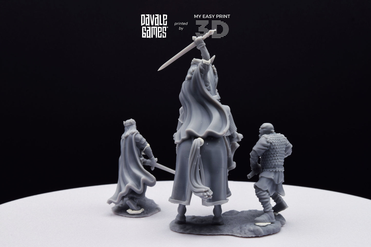High King of Grey Castle - Foot and Mounted - Davale Games - 3D Printed with high quality resin for LOTR/D&D games
