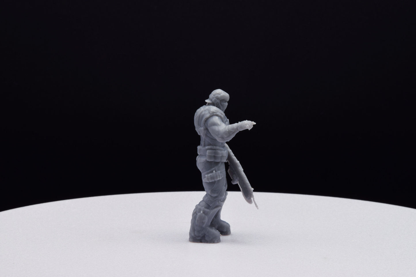 Gears Of War Clayton Carmine Ot Miniature - TheSTLSmith - 3D Printed with high quality resin for Skirmish/D&D games