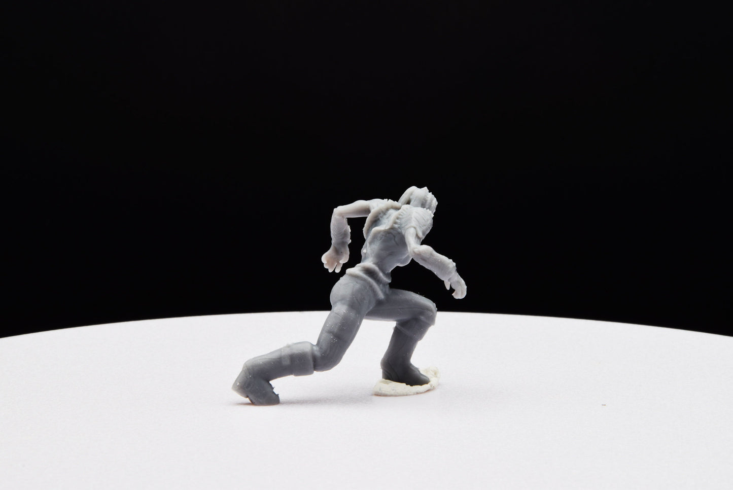 Gears Of War Lambent Former Female Ot Miniature - TheSTLSmith - 3D Printed with high quality resin for Skirmish/D&D games