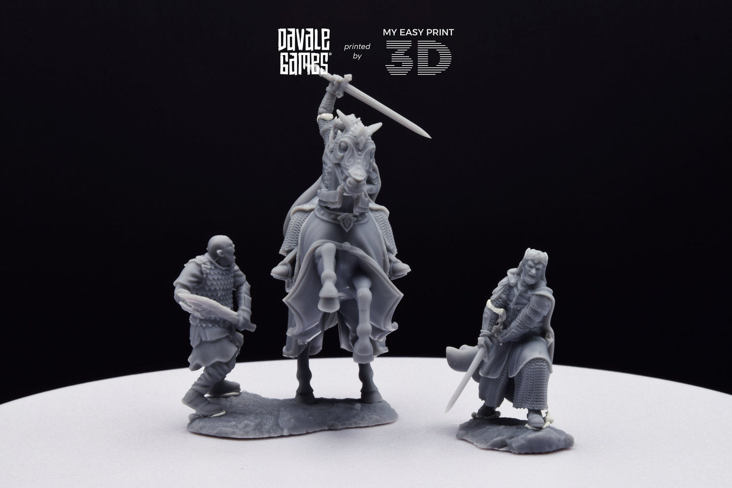 High King of Grey Castle - Foot and Mounted - Davale Games - 3D Printed with high quality resin for LOTR/D&D games