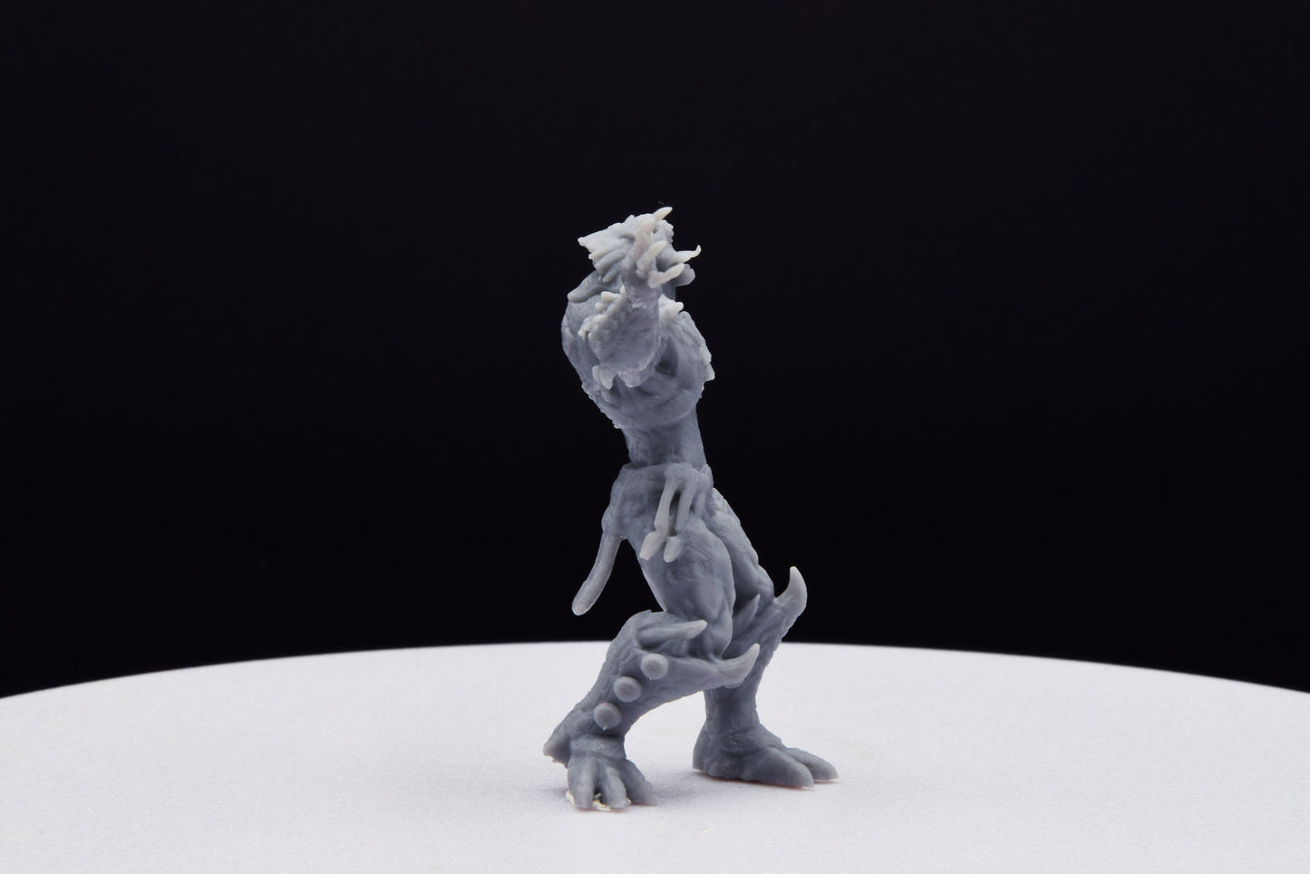 Gears Of War Kantus Shaman Ot Miniature - TheSTLSmith - 3D Printed with high quality resin for Skirmish/D&D games