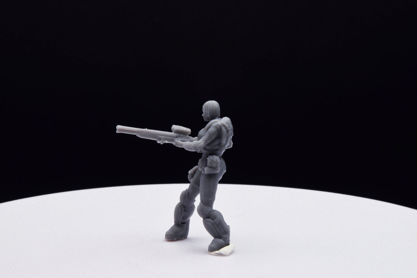 Gears Of War Anya Stroud Summer Ot Miniature - TheSTLSmith - 3D Printed with high quality resin for Skirmish/D&D games