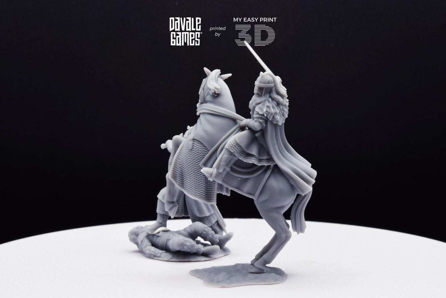 West Humans Hammer Lord - Foot and Mounted - Davale Games - 3D Printed with high quality resin for LOTR/D&D games