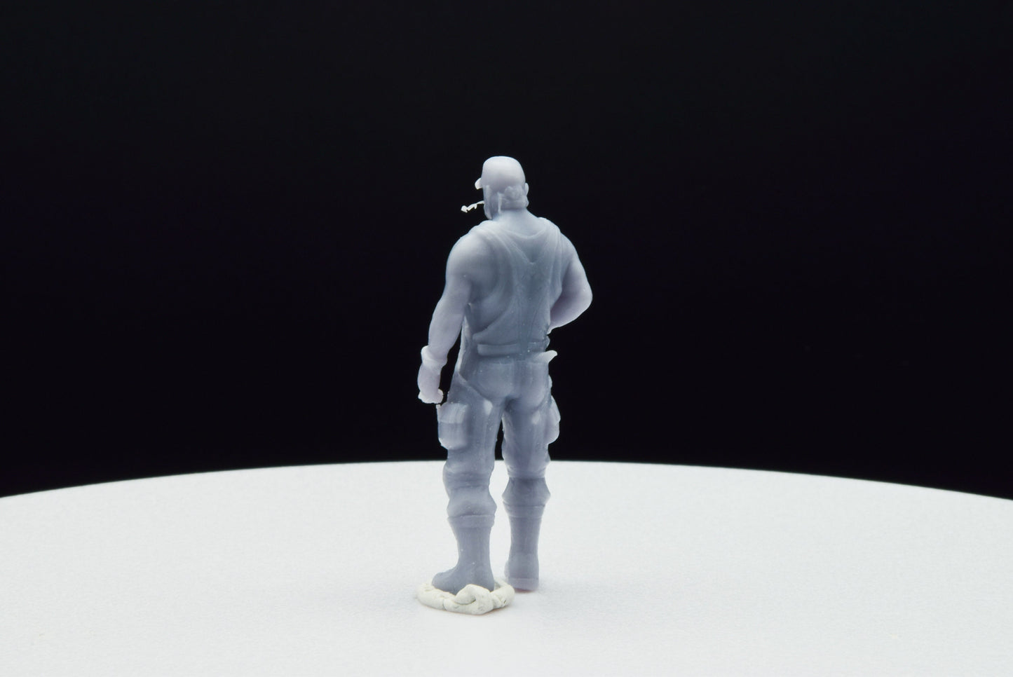 Gears Of War Dizzy Wallin Farmer Ot Miniature - TheSTLSmith - 3D Printed with high quality resin for Skirmish/D&D games