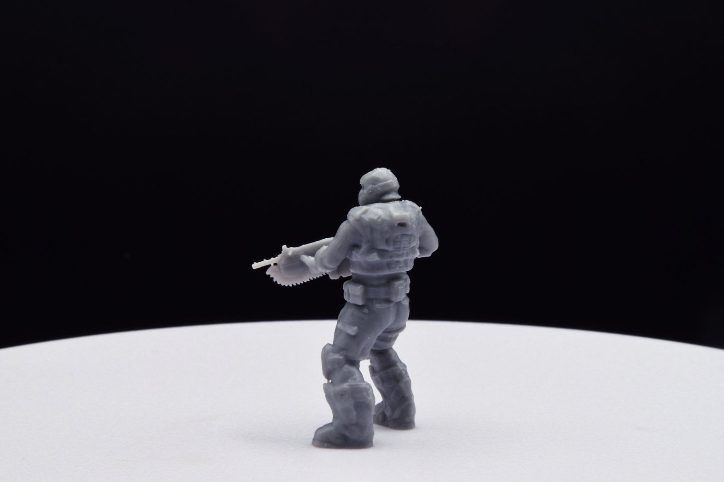 Gears Of War COG Soldier Summer Male Old Miniature - TheSTLSmith - 3D Printed with high quality resin for Skirmish/D&D games