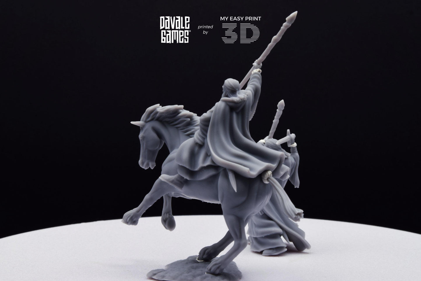 Gaënale the Mage White Light - Foot and Mounted - Davale Games - 3D Printed with high quality resin for LOTR/D&D games