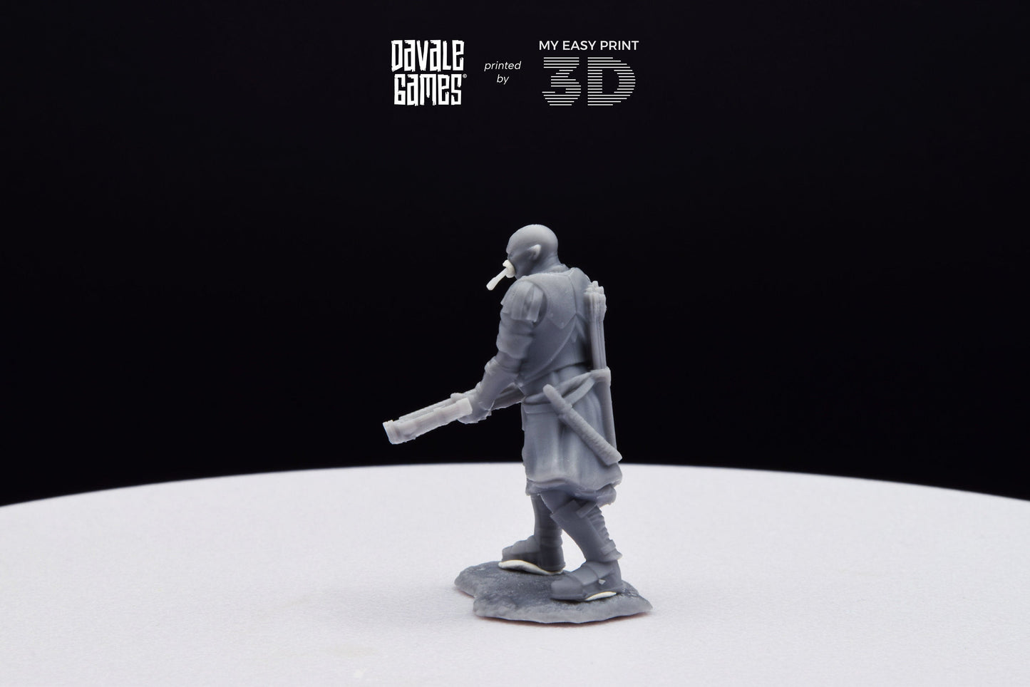 Blood-Handed Captain with Crossbow - Davale Games - 3D Printed with high quality resin for LOTR/D&D games
