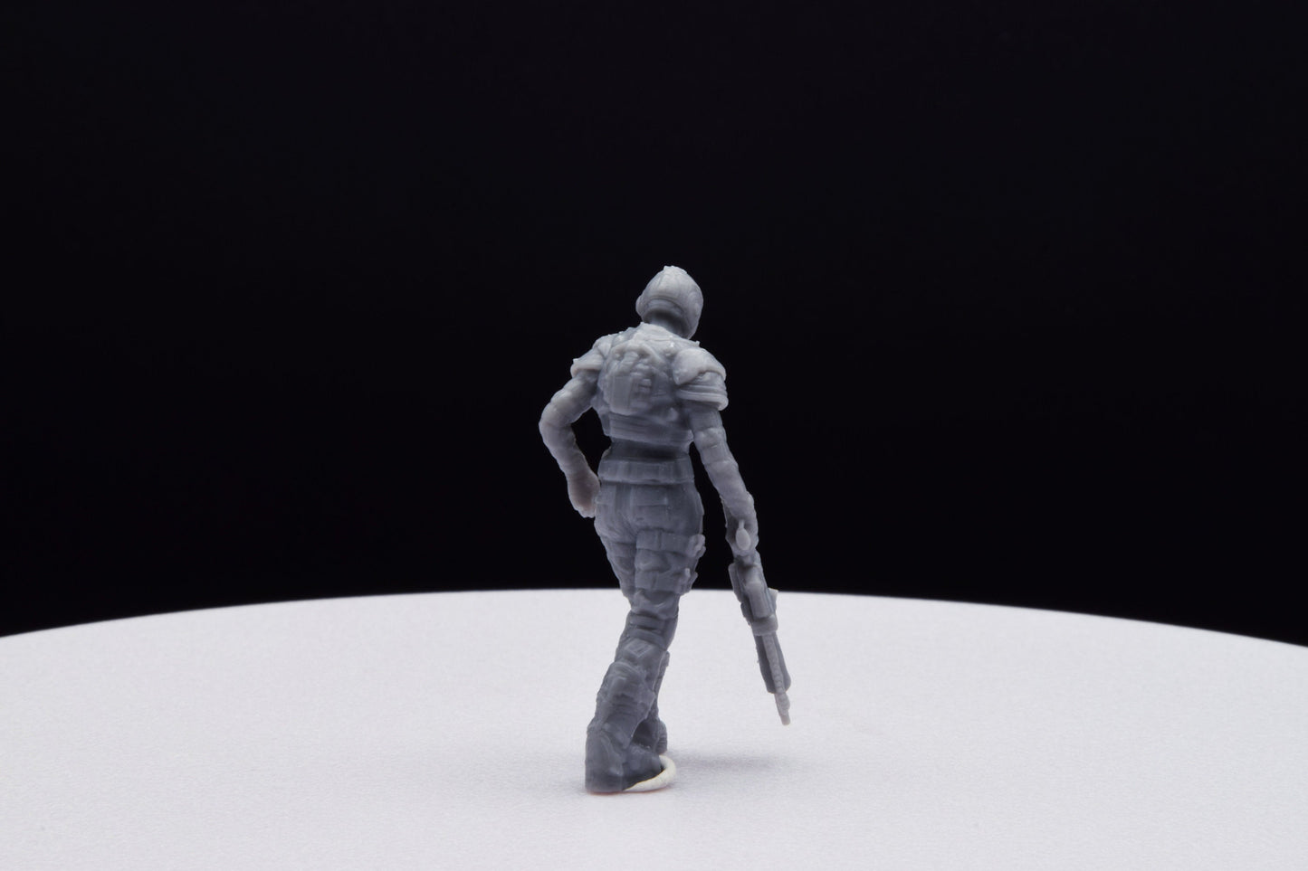 Gears Of War COG Soldier Winter Female Miniature - TheSTLSmith - 3D Printed with high quality resin for Skirmish/D&D games