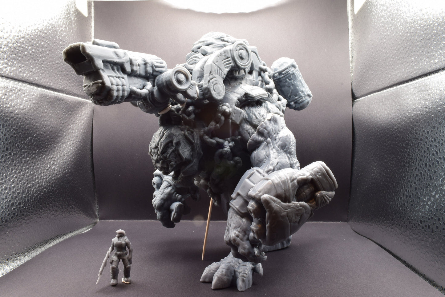 Gears Of War BRUMAK Ot Miniature - TheSTLSmith - 3D Printed with high quality resin for Skirmish/D&D games