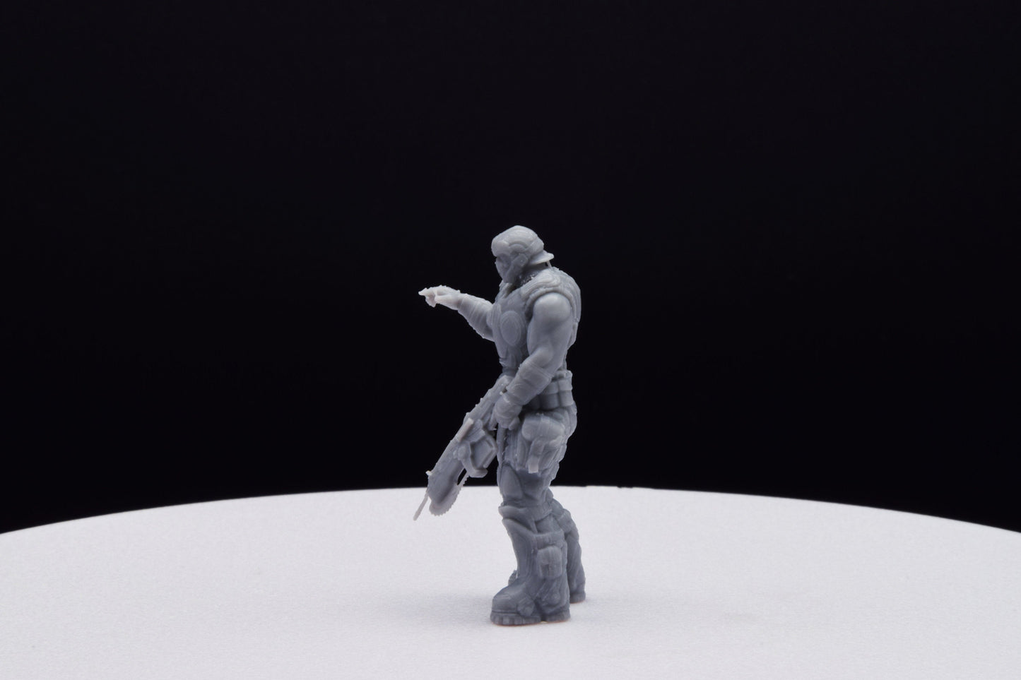 Gears Of War Clayton Carmine Ot Miniature - TheSTLSmith - 3D Printed with high quality resin for Skirmish/D&D games