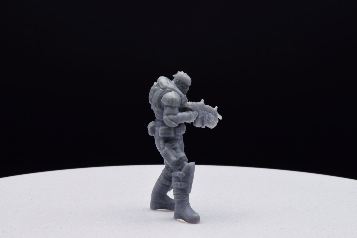 Gears Of War COG Marcus Old Miniature - TheSTLSmith - 3D Printed with high quality resin for Skirmish/D&D games