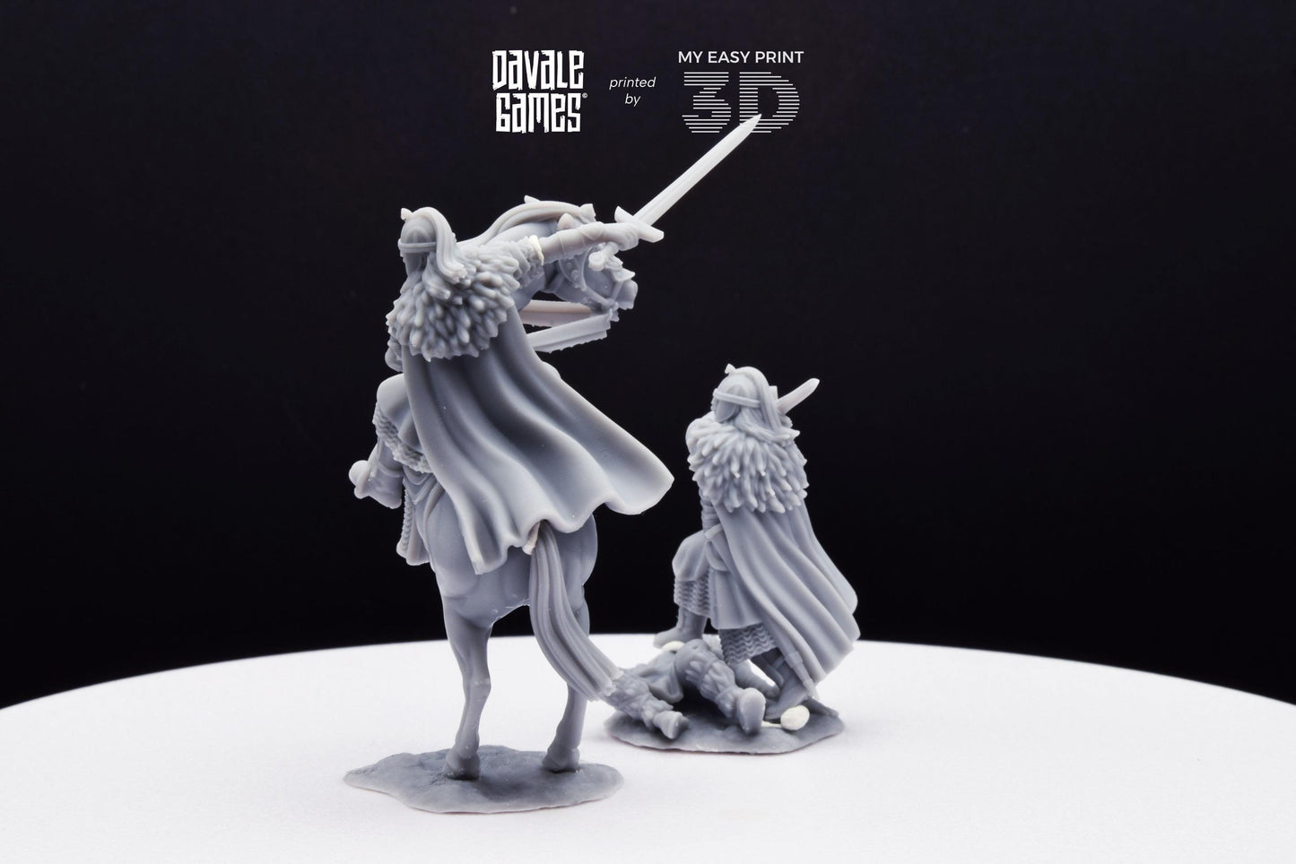 West Humans Hammer Lord - Foot and Mounted - Davale Games - 3D Printed with high quality resin for LOTR/D&D games
