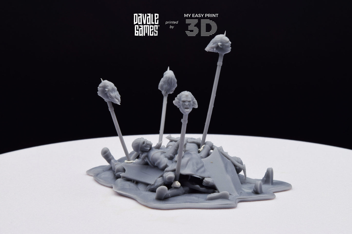 Bonfires with Pikes and Bloodhand Orcs heads - War Item - Davale Games - 3D Printed with high quality resin for LOTR/D&D games