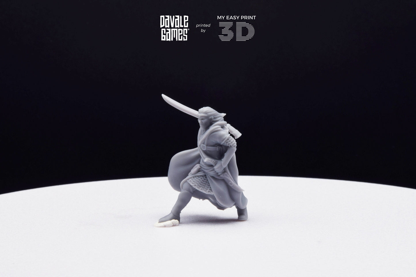 Lord Wandering Elf - Davale Games - 3D Printed with high quality resin for LOTR/D&D games