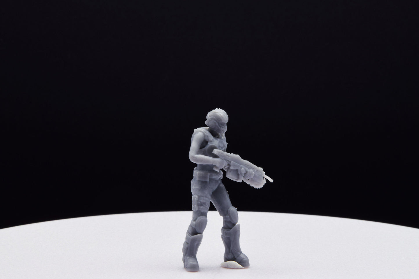 Gears Of War COG Summer Female Miniature - TheSTLSmith - 3D Printed with high quality resin for Skirmish/D&D games