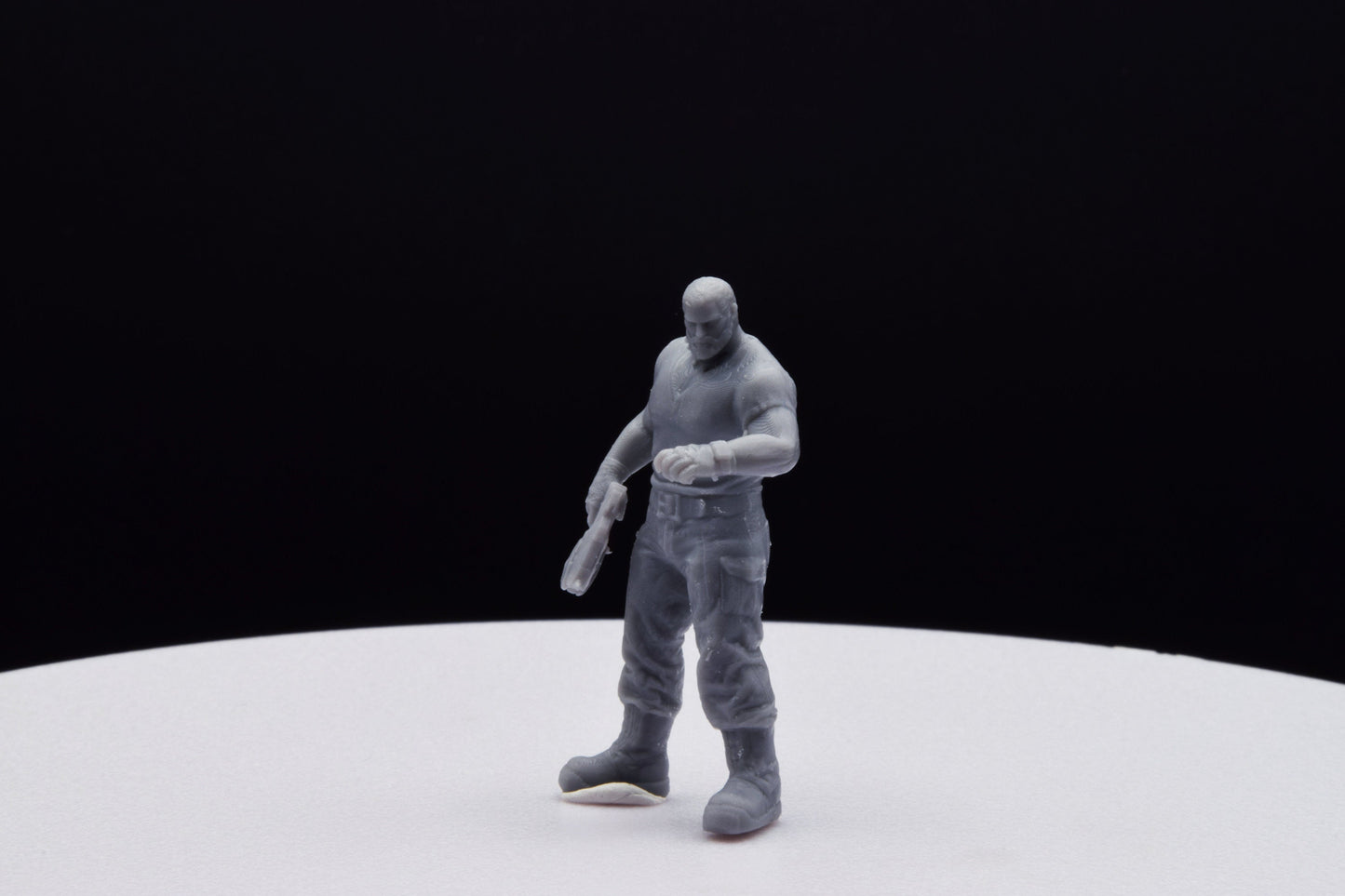 Gears Of War Marcus Old Retired Miniature - TheSTLSmith - 3D Printed with high quality resin for Skirmish/D&D games