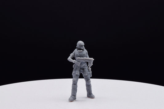 Gears Of War Lizzie Carmine Miniature - TheSTLSmith - 3D Printed with high quality resin for Skirmish/D&D games