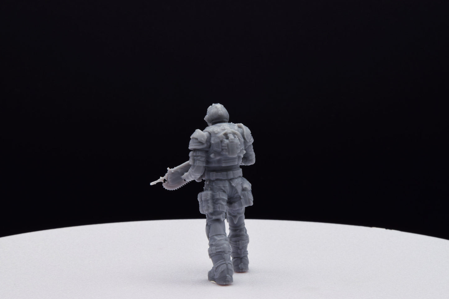 Gears Of War Anthony Carmine Ot Miniature - TheSTLSmith - 3D Printed with high quality resin for Skirmish/D&D games