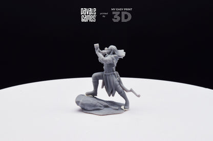 Wood Elf with Horn - Davale Games - 3D Printed with high quality resin for LOTR/D&D games