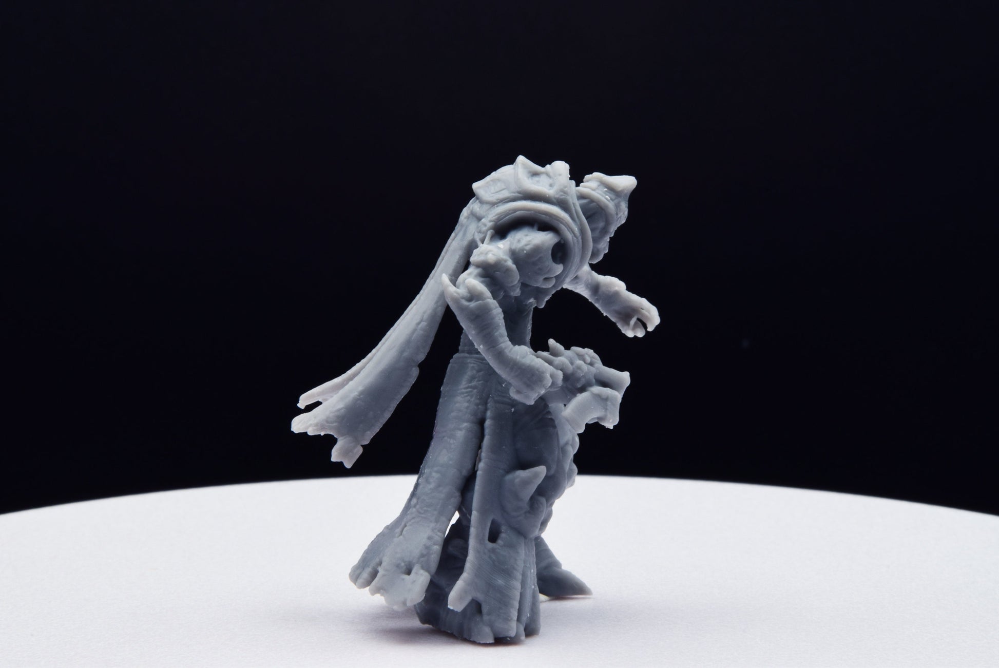 Gears Of War Kantus Ot Miniature - TheSTLSmith - 3D Printed with high quality resin for Skirmish/D&D games