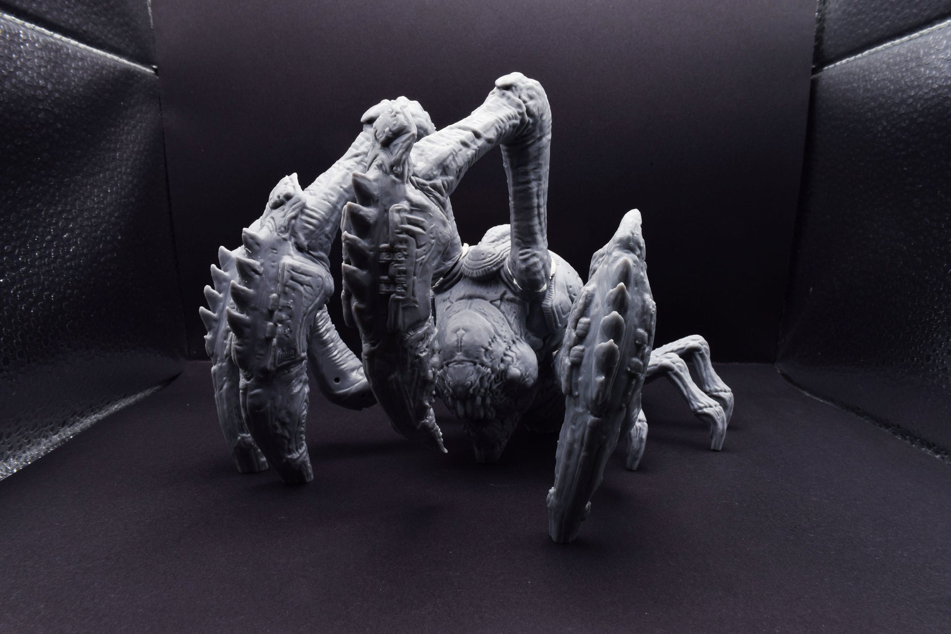 Gears Of War Corpser Larva Ot Miniature - TheSTLSmith - 3D Printed with high quality resin for Skirmish/D&D games