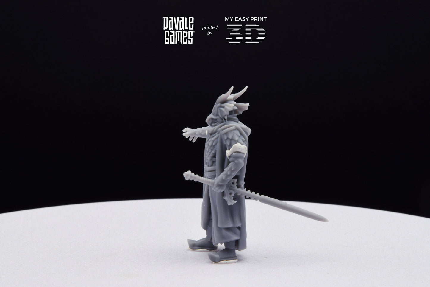 Dragon Army Dark Mage - Davale Games - 3D Printed with high quality resin for LOTR/D&D games