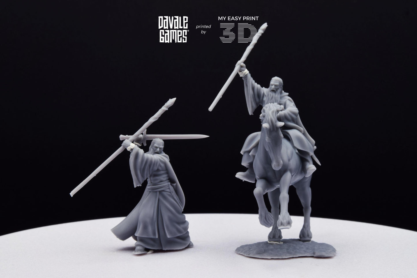 Gaënale the Mage White Light - Foot and Mounted - Davale Games - 3D Printed with high quality resin for LOTR/D&D games