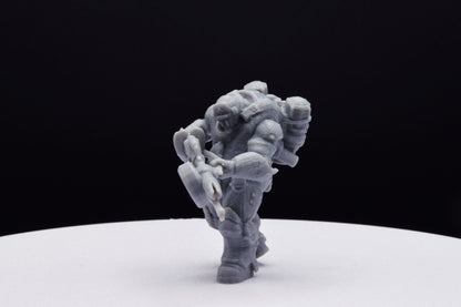 Gears Of War Boomer Flamer Ot Miniature - TheSTLSmith - 3D Printed with high quality resin for Skirmish/D&D games