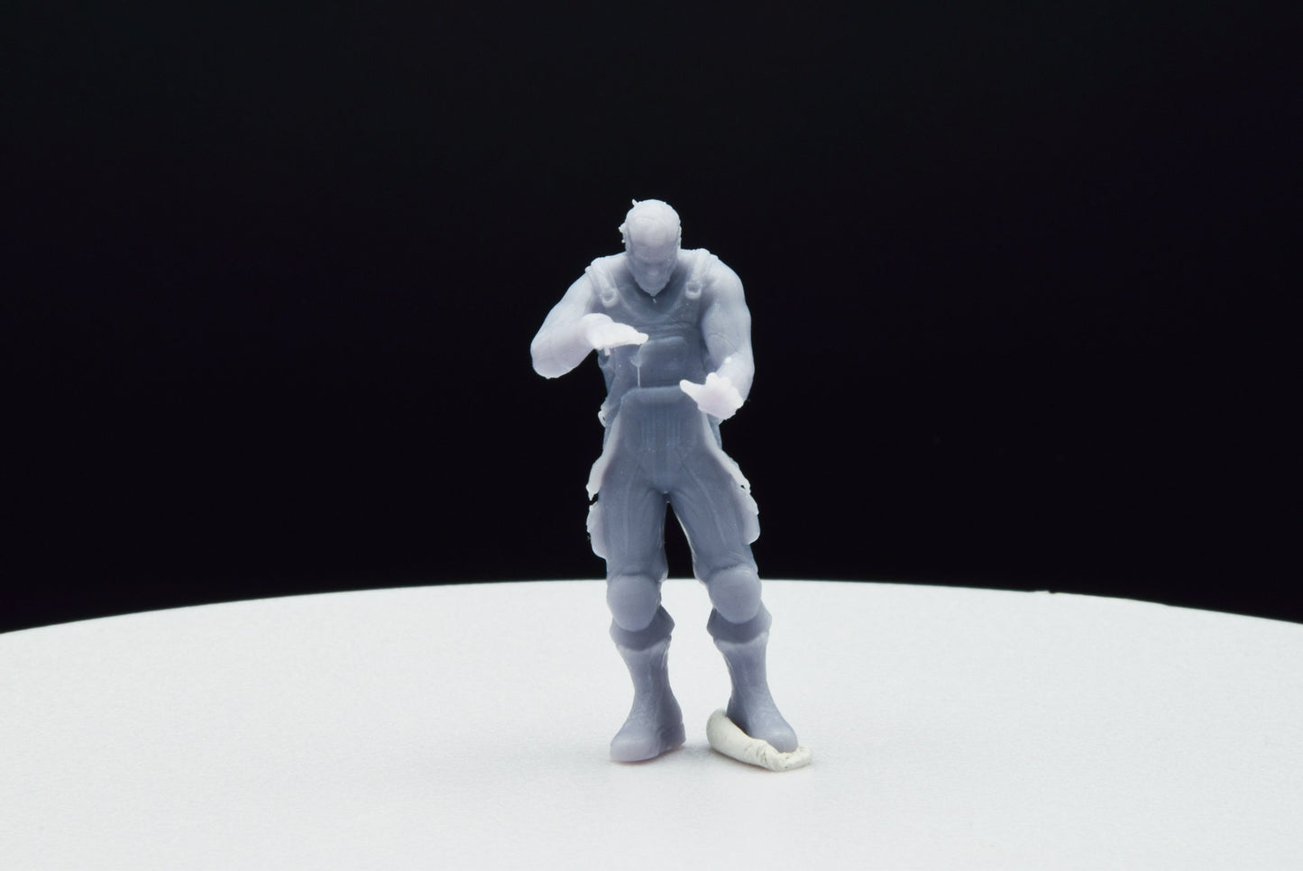 Gears Of War Dominic Santiago Gardener Ot Miniature - TheSTLSmith - 3D Printed with high quality resin for Skirmish/D&D games