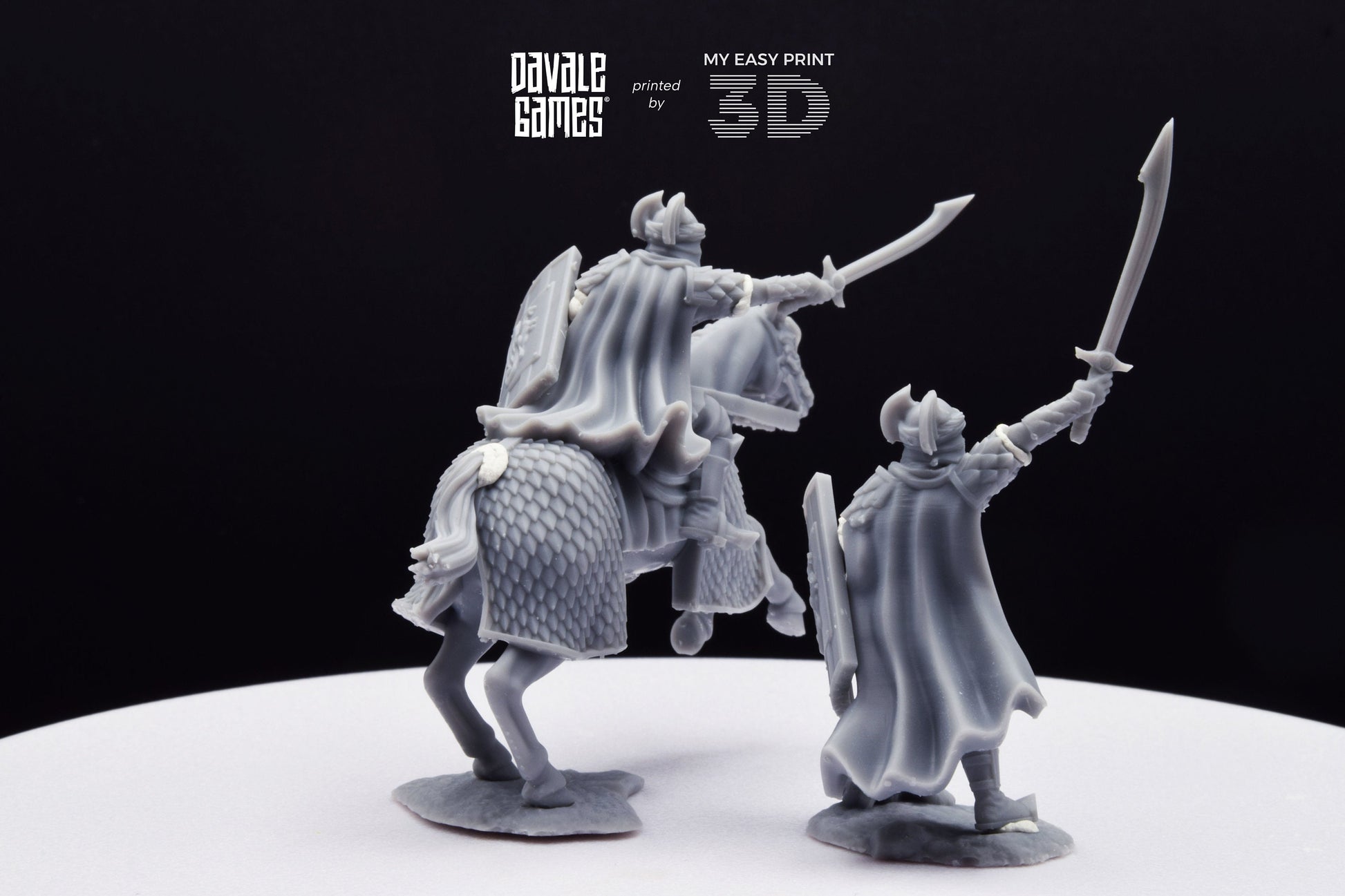 Dragon Army Captain with Sword and Spear - Foot and Mounted - Davale Games - 3D Printed with high quality resin for LOTR/D&D games