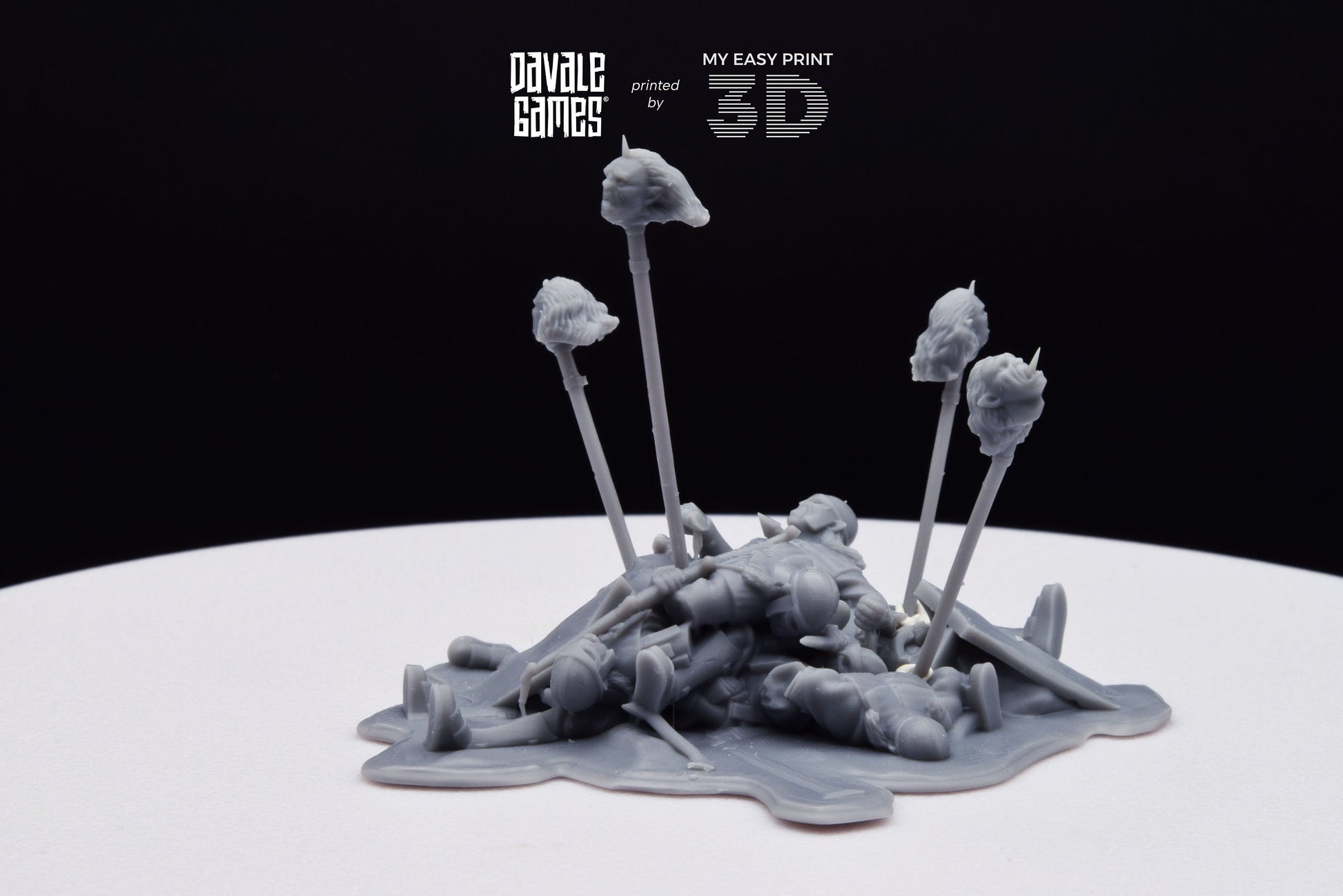 Bonfires with Pikes and Bloodhand Orcs heads - War Item - Davale Games - 3D Printed with high quality resin for LOTR/D&D games