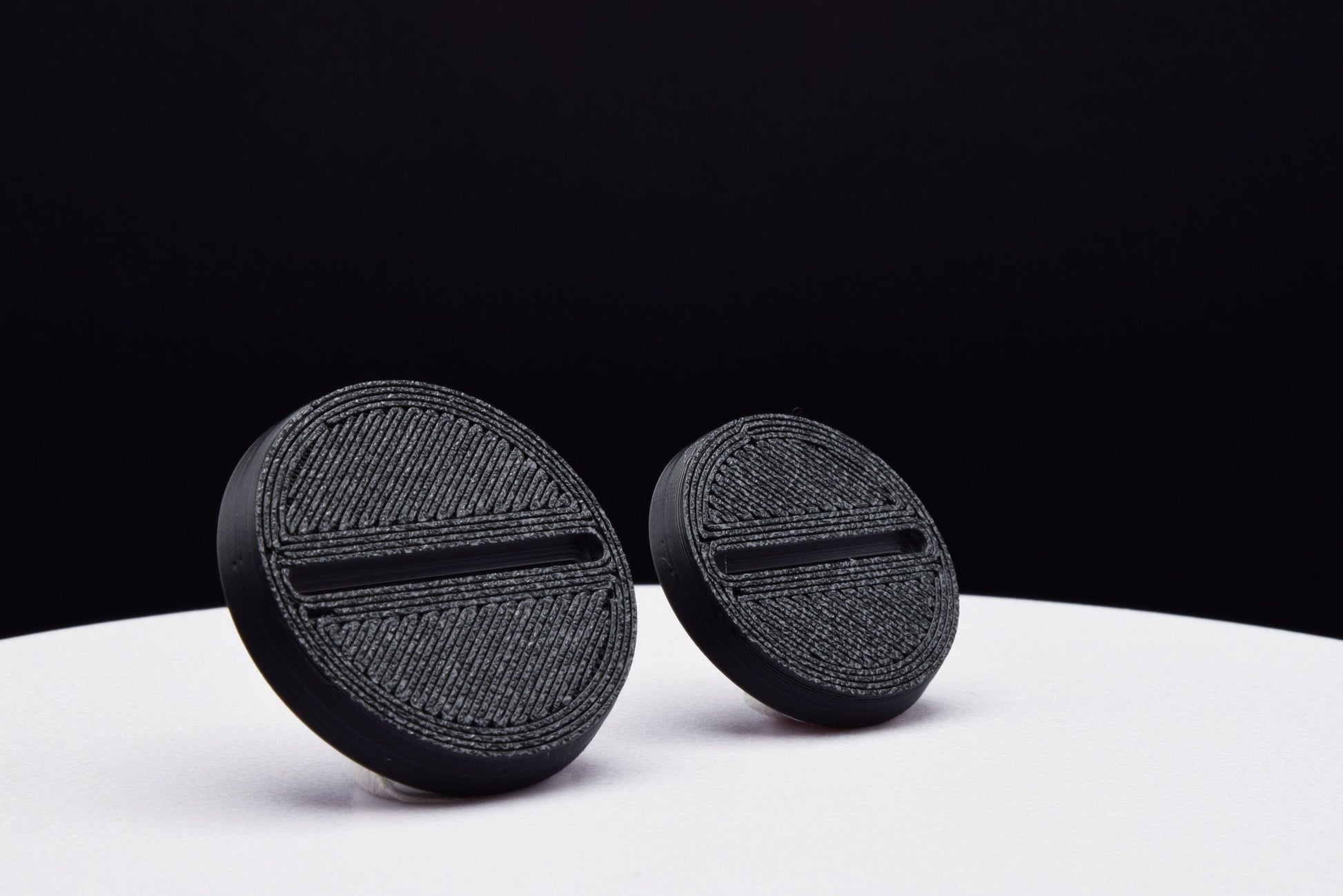Slotted Round Bases for Miniatures - 20mm 25mm 28.5mm 30mm 32mm - 3D Printed with high quality PLA+ for Tabletop Games/Wargames/D&D games