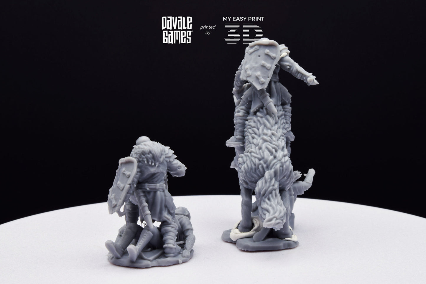 Korvog, Orc Lord Commander - Foot and Mounted - Davale Games - 3D Printed with high quality resin for LOTR/D&D games